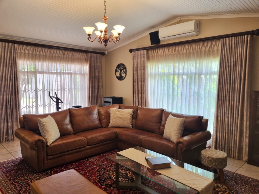 4 Bedroom Property for Sale in Safari Gardens North West